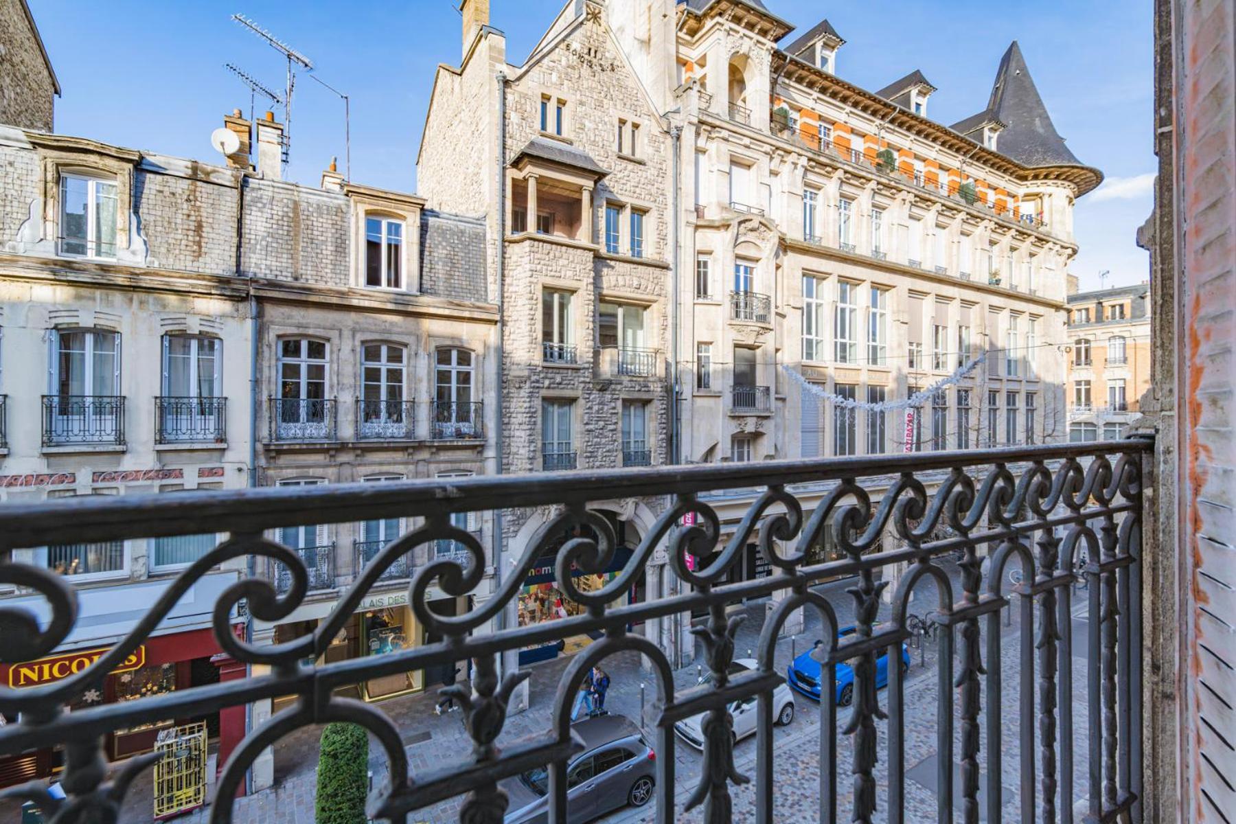 Champagne Central - Exceptionnel 3 Chambres Reims Ngoại thất bức ảnh